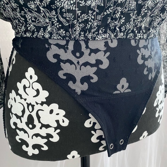 Abercrombie off the shoulder bodysuit small - Picture 2 of 7